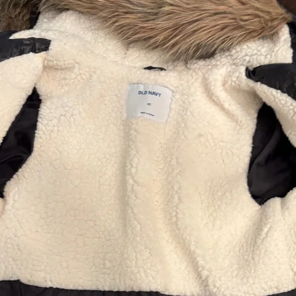 Old Navy Black Puffer Jacket with Faux Fur Trim Hoodie 4T - Picture 4 of 8